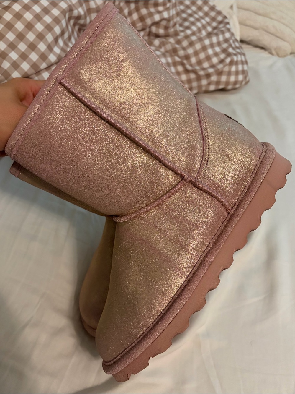 BEARPAW Girls Youth 5 Pink Rose Gold Metallic Shearling Lined Winter Boots